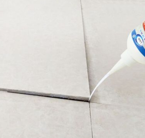 建昌瓷砖空鼓维修公司分享卫生间瓷砖脱落的原因可能有以下几点
